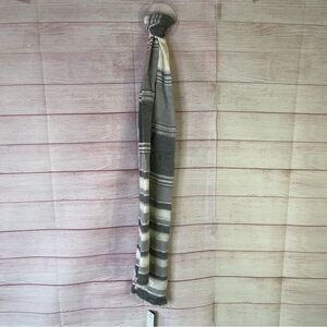 Dana‎ Buchman NWT Black White Grey Silver Metallic Scarf Size OS